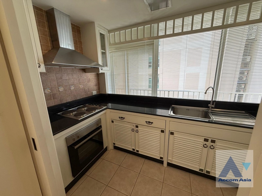 5  2 br Condominium For Sale in Ploenchit ,Bangkok BTS Chitlom at Langsuan Ville AA45221