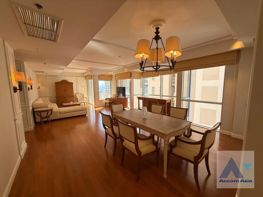 unit 2 Bedrooms  Condominium For Sale in Ploenchit, Bangkok  near BTS Chitlom (AA45221)