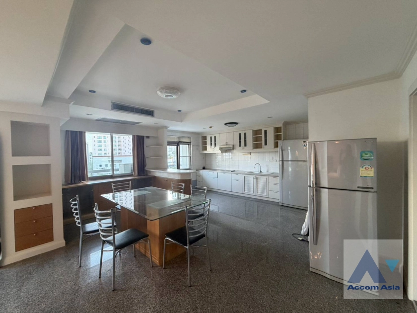 10  3 br Condominium For Sale in Sukhumvit ,Bangkok BTS Phrom Phong at Royal Castle Sukhumvit 39 AA45225