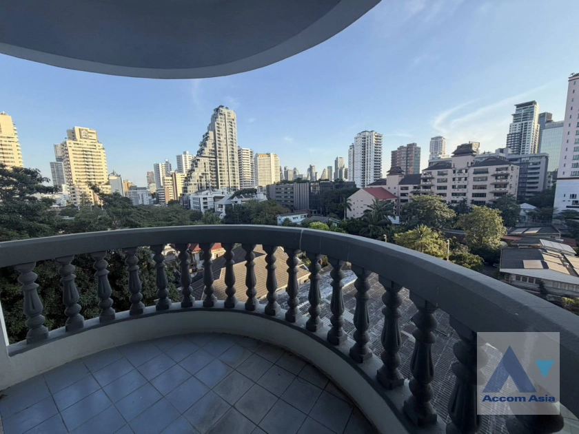 Royal Castle Sukhumvit 39 Condominium  3 Bedroom for Sale BTS Phrom Phong in Sukhumvit Bangkok