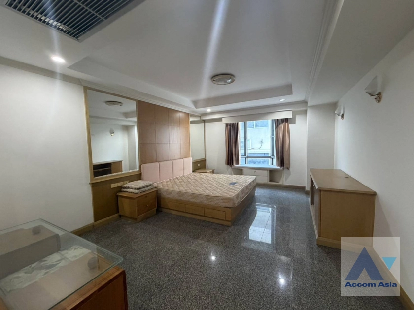 18  3 br Condominium For Sale in Sukhumvit ,Bangkok BTS Phrom Phong at Royal Castle Sukhumvit 39 AA45225