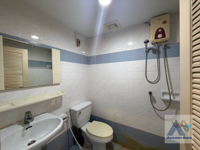 14  3 br Condominium For Sale in Sukhumvit ,Bangkok BTS Phrom Phong at Royal Castle Sukhumvit 39 AA45225