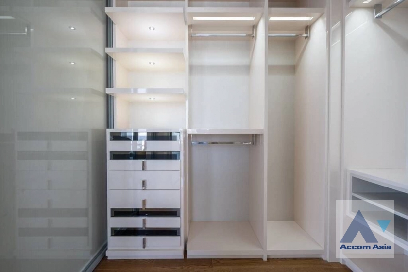 9  2 br Condominium for rent and sale in Sathorn ,Bangkok BTS Surasak at The Bangkok Sathorn AA45226