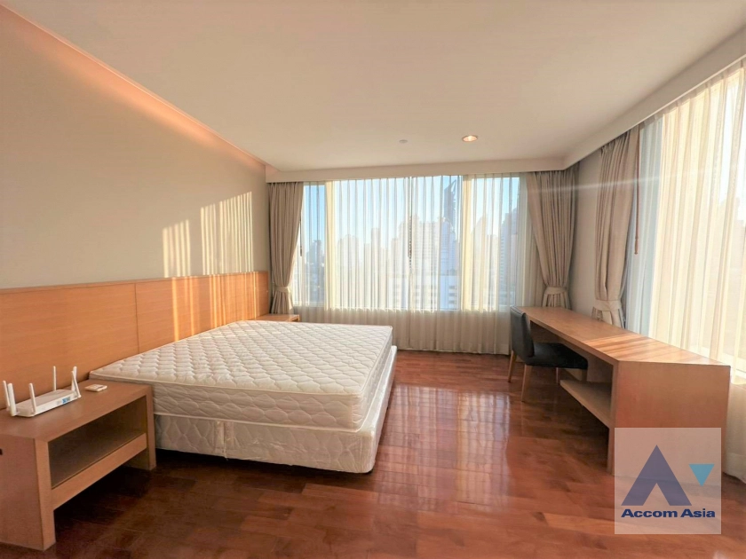 11  3 br Apartment for rent and sale in Sukhumvit ,Bangkok BTS Phrom Phong at High-Rise Residence Unit Size from 197 Sqm, Ideal for Families AA45237