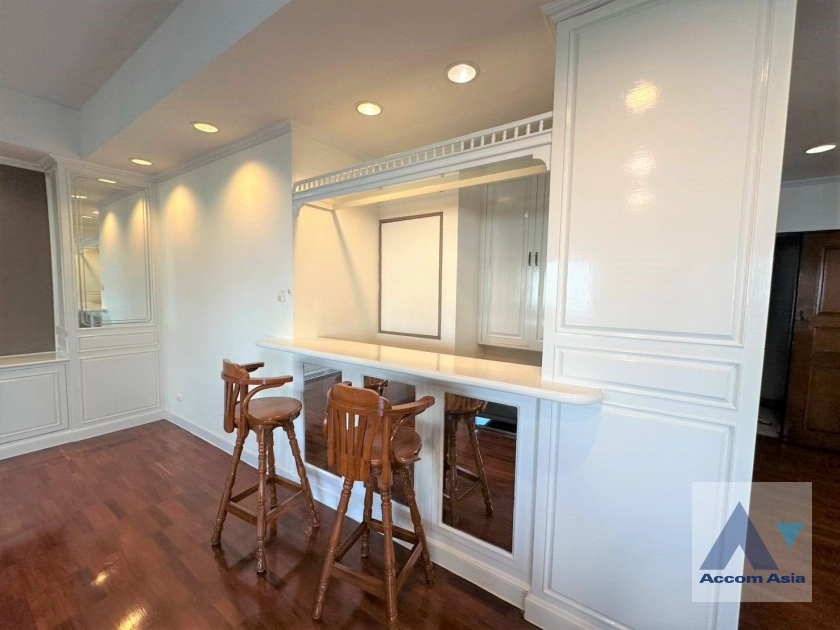 4  3 br Apartment for rent and sale in Sukhumvit ,Bangkok BTS Phrom Phong at Greenery garden and privacy AA45242