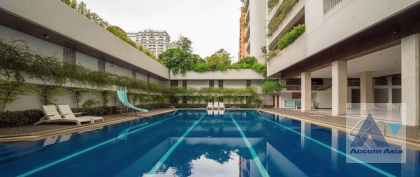 20  3 br Apartment for rent and sale in Sukhumvit ,Bangkok BTS Phrom Phong at Greenery garden and privacy AA45242