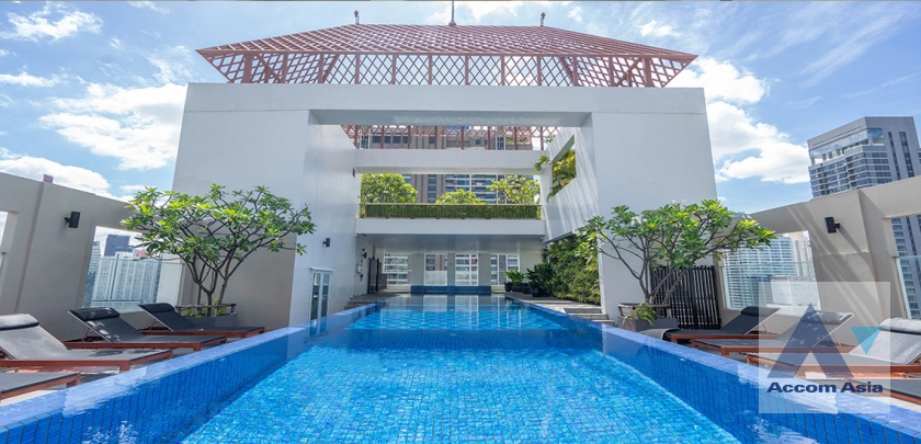 unit 4 Bedrooms  Apartment For Rent & Sale in Silom, Bangkok  near BTS Surasak (AA45243)