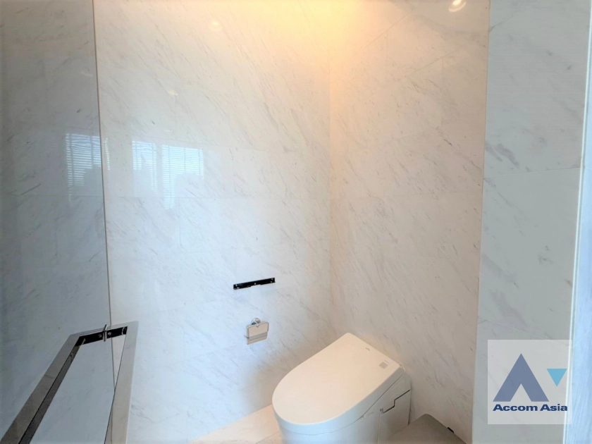 17  2 br Condominium For Rent in Ploenchit ,Bangkok BTS Chitlom at The Residences at Sindhorn Kempinski Hotel Bangkok AA45246