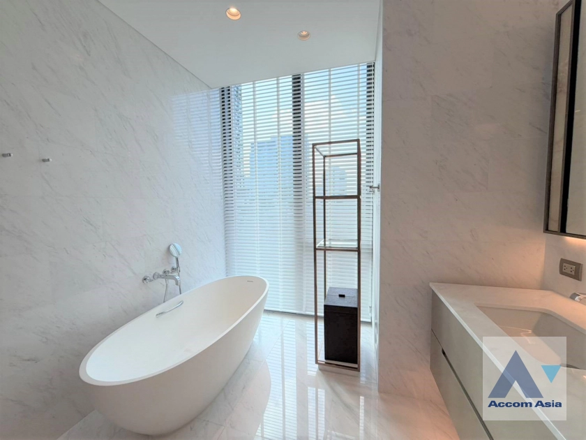 18  2 br Condominium For Rent in Ploenchit ,Bangkok BTS Chitlom at The Residences at Sindhorn Kempinski Hotel Bangkok AA45246