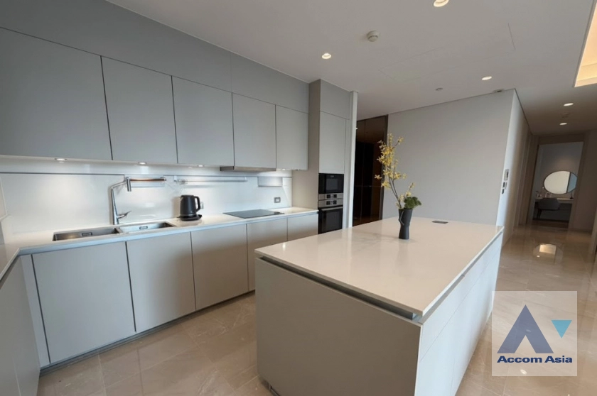 8  2 br Condominium For Rent in Ploenchit ,Bangkok BTS Chitlom at The Residences at Sindhorn Kempinski Hotel Bangkok AA45246