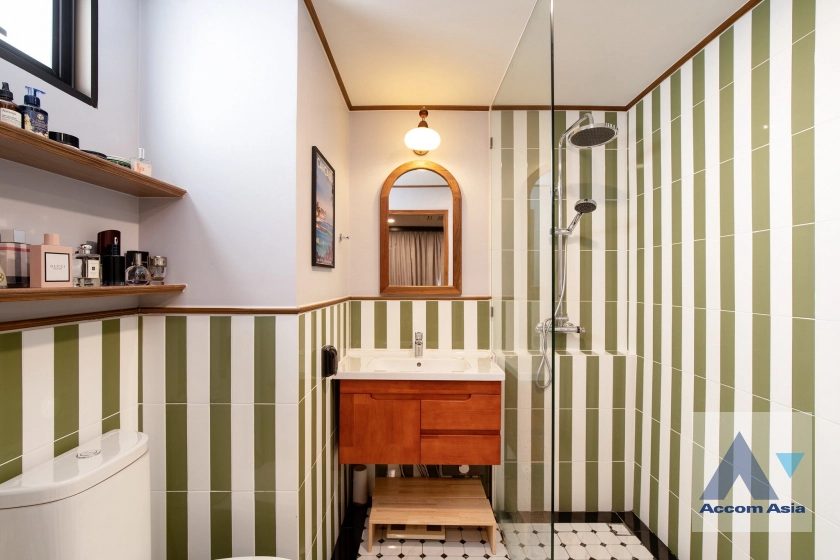 13  3 br Condominium For Rent in Sukhumvit ,Bangkok BTS Phrom Phong at D.S. Tower 2 AA45251