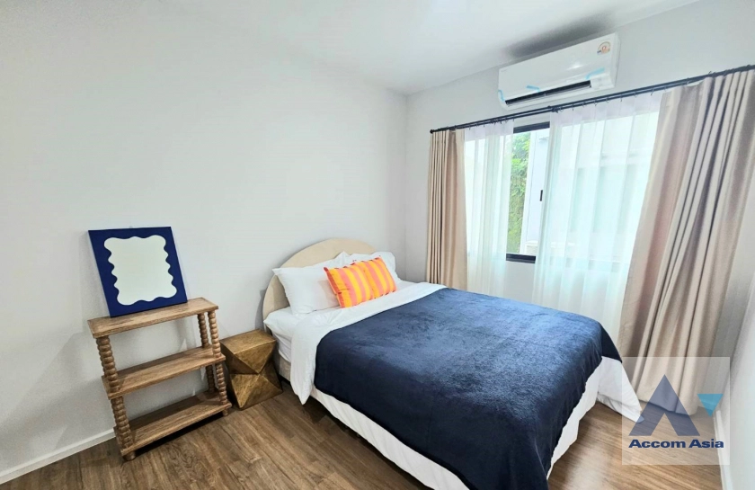 7  3 br Townhouse For Rent in Krungthep Kreetha ,Bangkok  at Newly modern style living place AA45252