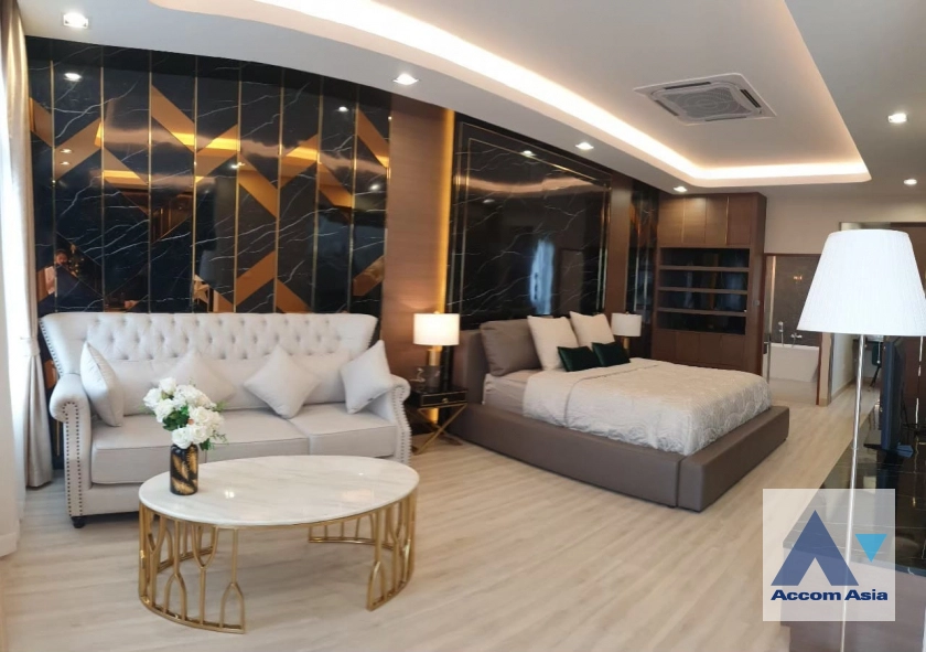 12  3 br House For Rent in Phaholyothin ,Bangkok  at Diamond Ville Chokchai 4 AA45253