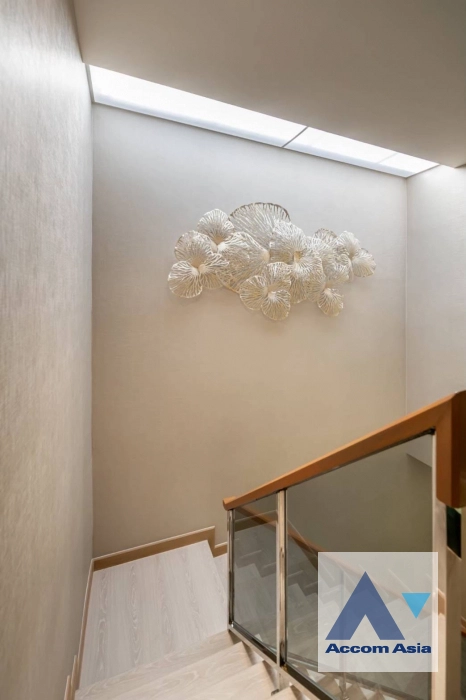 10  3 br House For Rent in Phaholyothin ,Bangkok  at Diamond Ville Chokchai 4 AA45253