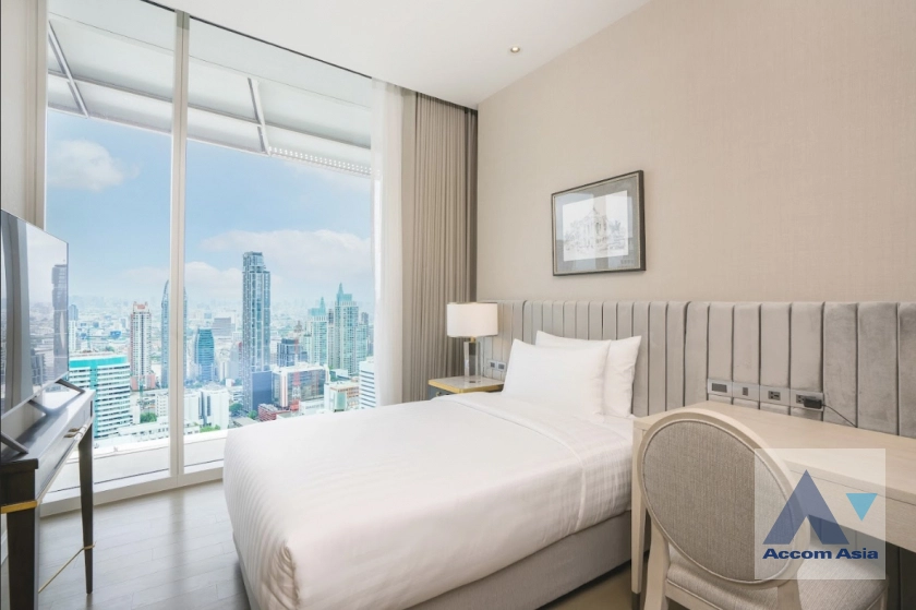 8  2 br Apartment For Rent in Ploenchit ,Bangkok BTS Ratchadamri at Luxury Service Residence AA45254