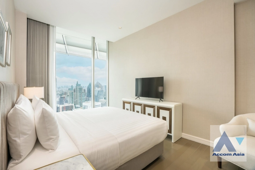 12  2 br Apartment For Rent in Ploenchit ,Bangkok BTS Ratchadamri at Luxury Service Residence AA45254