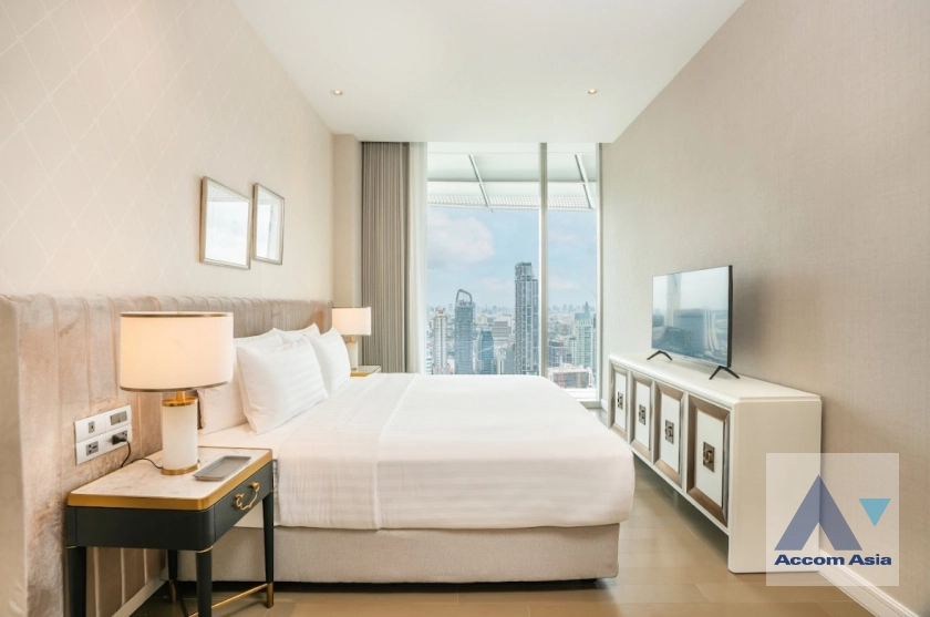 11  2 br Apartment For Rent in Ploenchit ,Bangkok BTS Ratchadamri at Luxury Service Residence AA45254