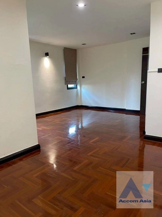 10  3 br Townhouse for rent and sale in Sathorn ,Bangkok BTS Saint Louis AA45264