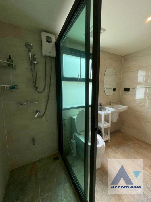 21  3 br Townhouse for rent and sale in Sathorn ,Bangkok BTS Saint Louis AA45264