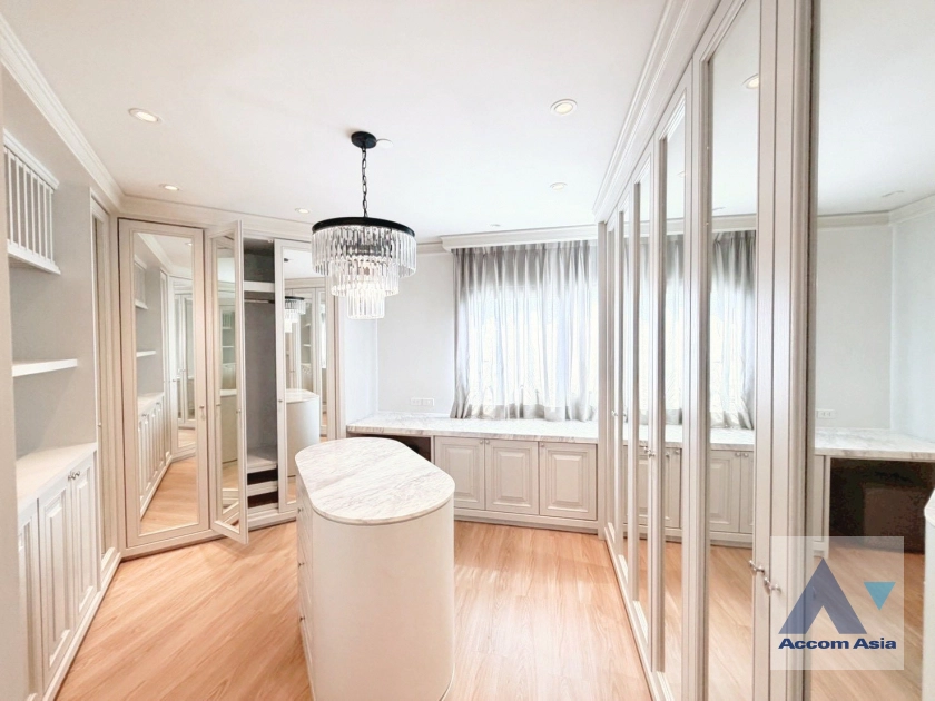 20  1 br Condominium For Sale in Sathorn ,Bangkok MRT Lumphini - BTS Sala Daeng at Sathorn Gardens AA45290