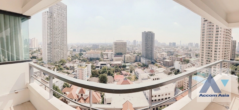 unit 1 Bedroom  Condominium For Sale in Sathorn, Bangkok  near MRT Lumphini - BTS Sala Daeng (AA45290)