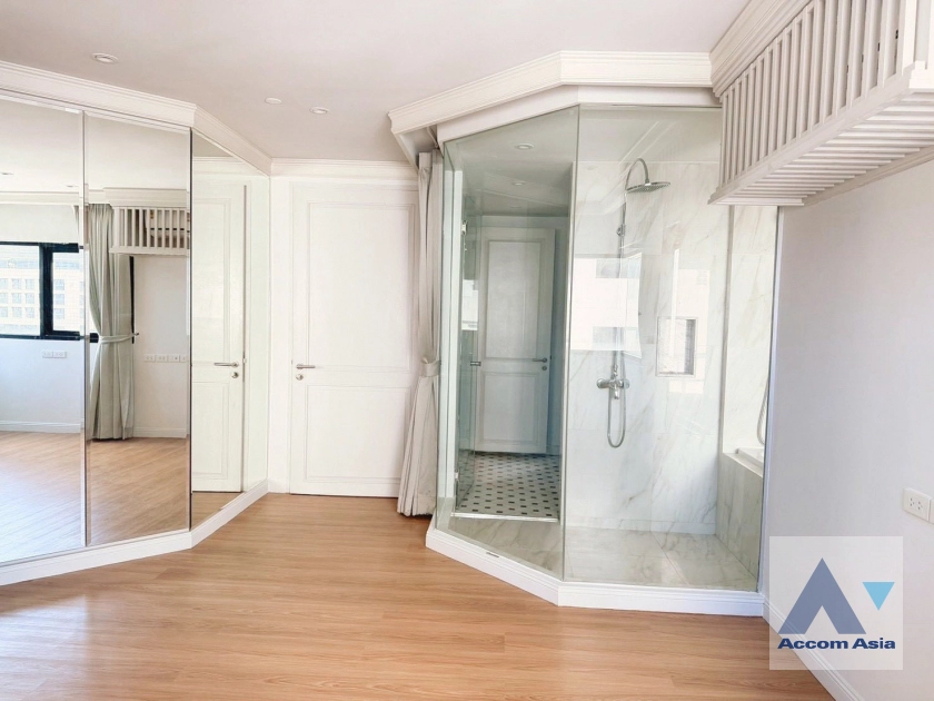 18  1 br Condominium For Sale in Sathorn ,Bangkok MRT Lumphini - BTS Sala Daeng at Sathorn Gardens AA45290