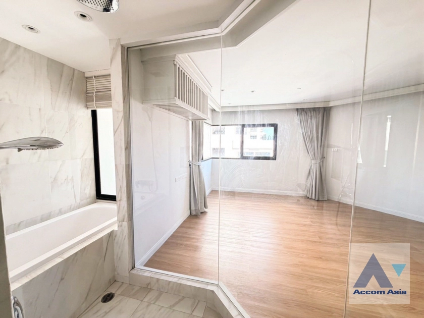 17  1 br Condominium For Sale in Sathorn ,Bangkok MRT Lumphini - BTS Sala Daeng at Sathorn Gardens AA45290