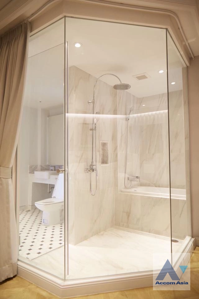 23  1 br Condominium For Sale in Sathorn ,Bangkok MRT Lumphini - BTS Sala Daeng at Sathorn Gardens AA45290