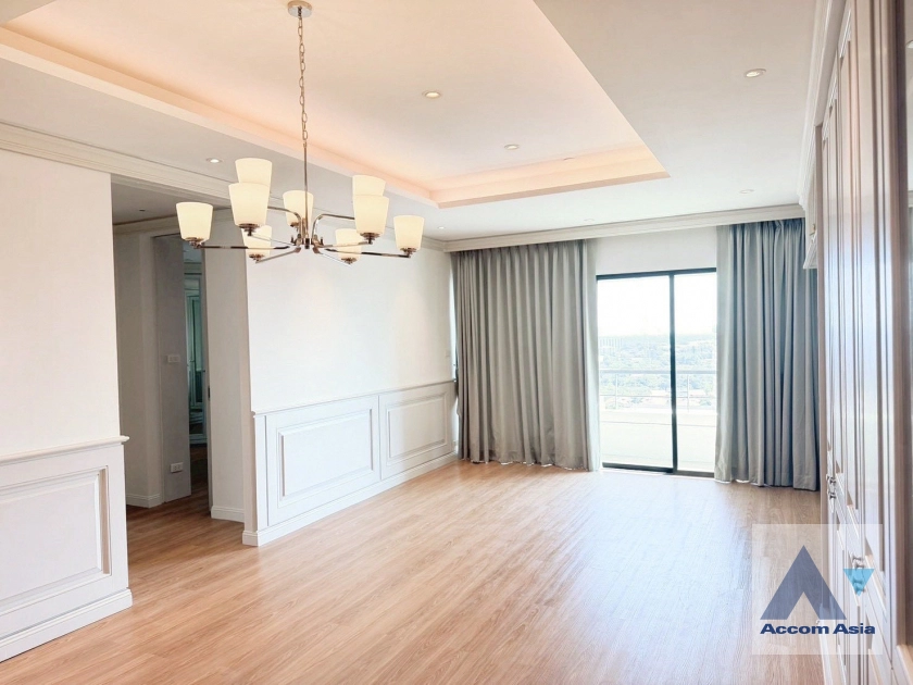  2  1 br Condominium For Sale in Sathorn ,Bangkok MRT Lumphini - BTS Sala Daeng at Sathorn Gardens AA45290