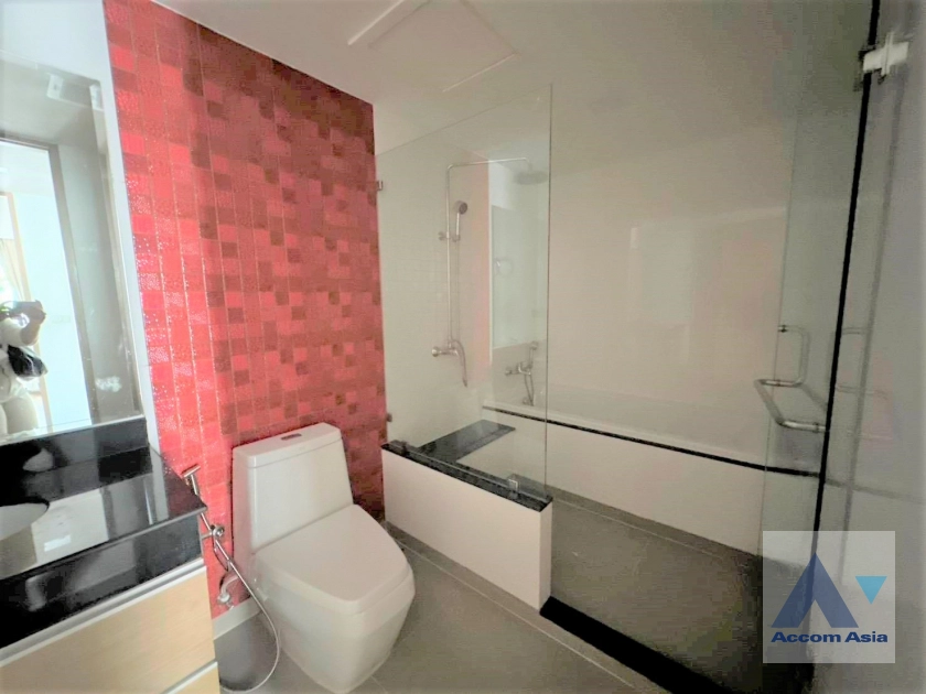 19  3 br Apartment For Rent in Sukhumvit ,Bangkok BTS Asok - MRT Sukhumvit at A sleek style residence with homely feel AA45292