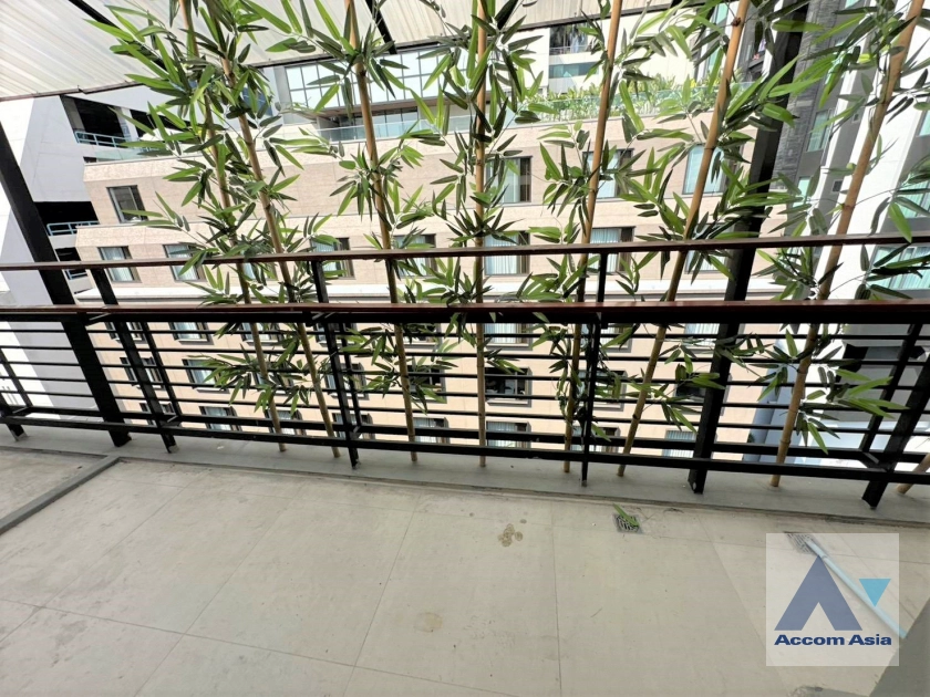 20  3 br Apartment For Rent in Sukhumvit ,Bangkok BTS Asok - MRT Sukhumvit at A sleek style residence with homely feel AA45292
