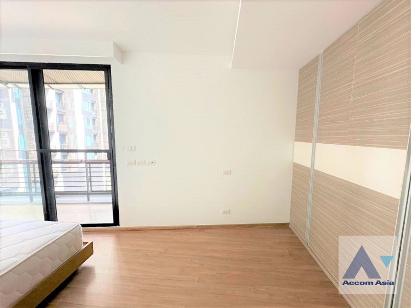 13  3 br Apartment For Rent in Sukhumvit ,Bangkok BTS Asok - MRT Sukhumvit at A sleek style residence with homely feel AA45292