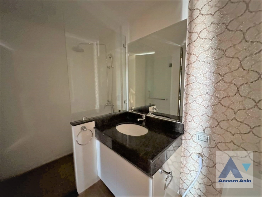 18  3 br Apartment For Rent in Sukhumvit ,Bangkok BTS Asok - MRT Sukhumvit at A sleek style residence with homely feel AA45292