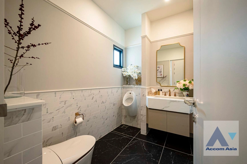 42  4 br House for rent and sale in Krungthep Kreetha ,Bangkok ARL Hua Mak at Narasiri Krungthep Kreetha AA45294