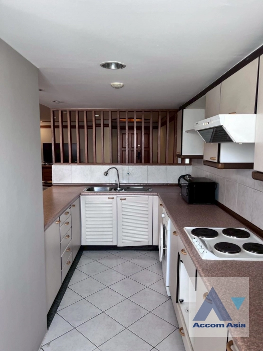  1  2 br Condominium for rent and sale in Sukhumvit ,Bangkok BTS Thong Lo at United Tower AA45295