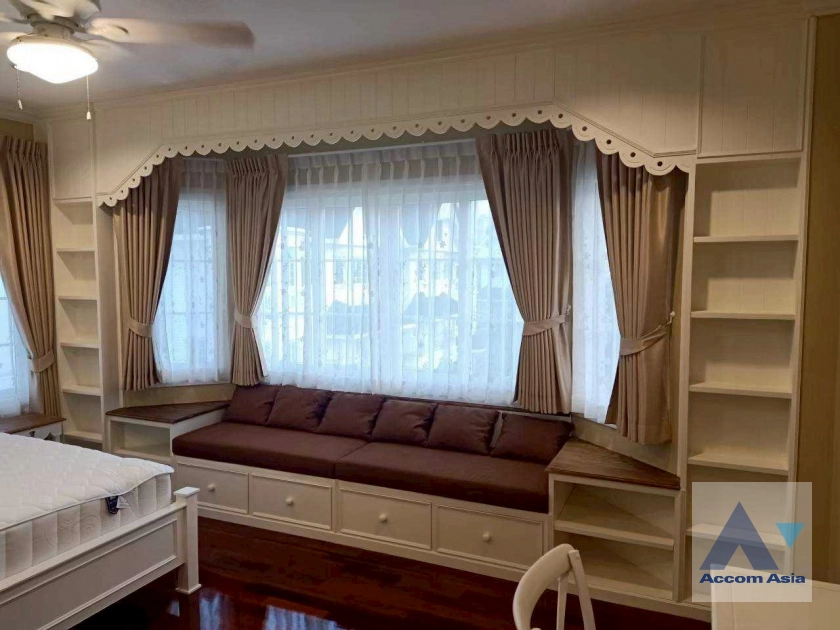 11  4 br House For Rent in Bang Na ,Bangkok  at Fantasia Villa 4 AA45296