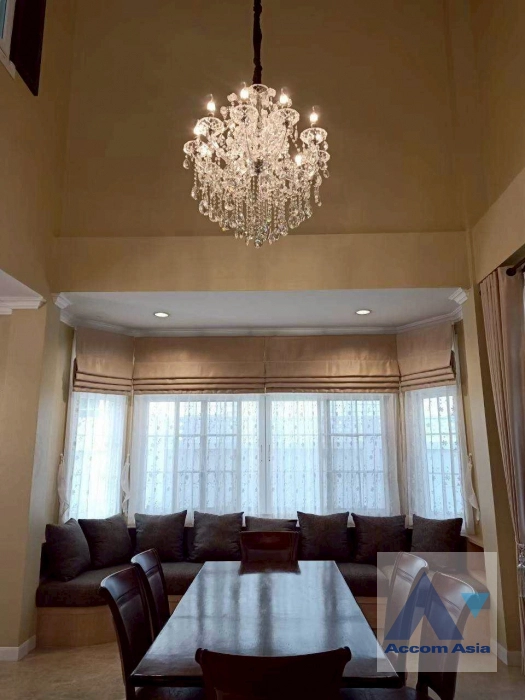 6  4 br House For Rent in Bang Na ,Bangkok  at Fantasia Villa 4 AA45296