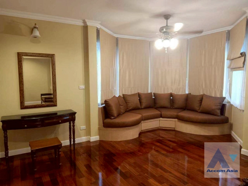 5  4 br House For Rent in Bang Na ,Bangkok  at Fantasia Villa 4 AA45296
