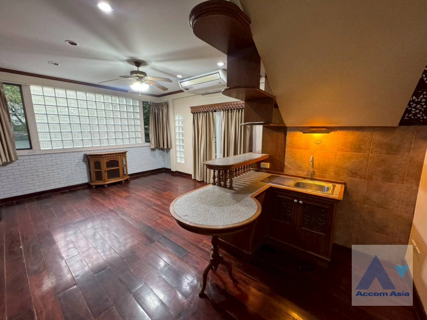 5  3 br House for rent and sale in Sathorn ,Bangkok BTS Saint Louis - BTS Chong Nonsi at Oriental Style House in Compound with Pool AA45297