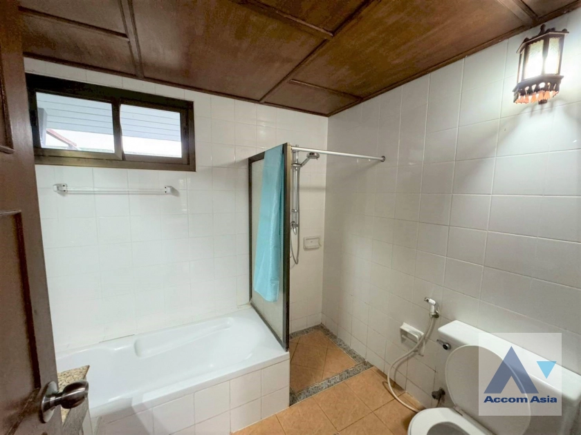 16  3 br House for rent and sale in Sathorn ,Bangkok BTS Saint Louis - BTS Chong Nonsi at Oriental Style House in Compound with Pool AA45297