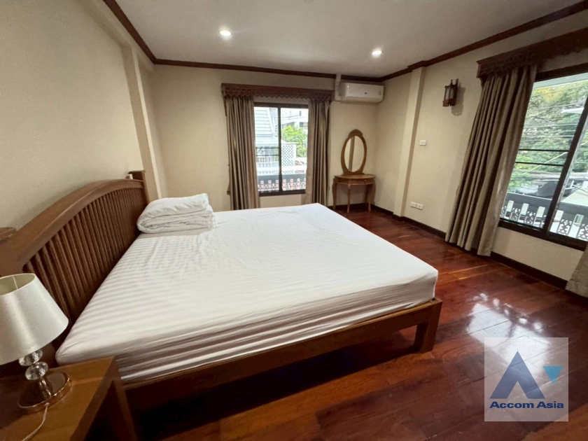 13  3 br House for rent and sale in Sathorn ,Bangkok BTS Saint Louis - BTS Chong Nonsi at Oriental Style House in Compound with Pool AA45297