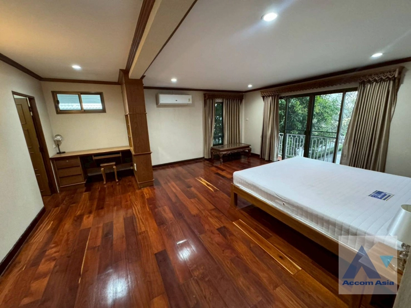10  3 br House for rent and sale in Sathorn ,Bangkok BTS Saint Louis - BTS Chong Nonsi at Oriental Style House in Compound with Pool AA45297