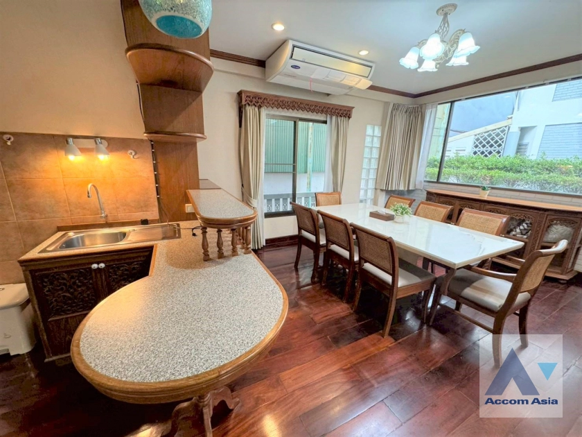 4  3 br House For Rent in Sathorn ,Bangkok BTS Saint Louis - BTS Chong Nonsi at Oriental Style House in Compound with Pool AA45298