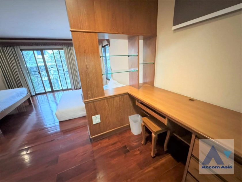 12  3 br House For Rent in Sathorn ,Bangkok BTS Saint Louis - BTS Chong Nonsi at Oriental Style House in Compound with Pool AA45298