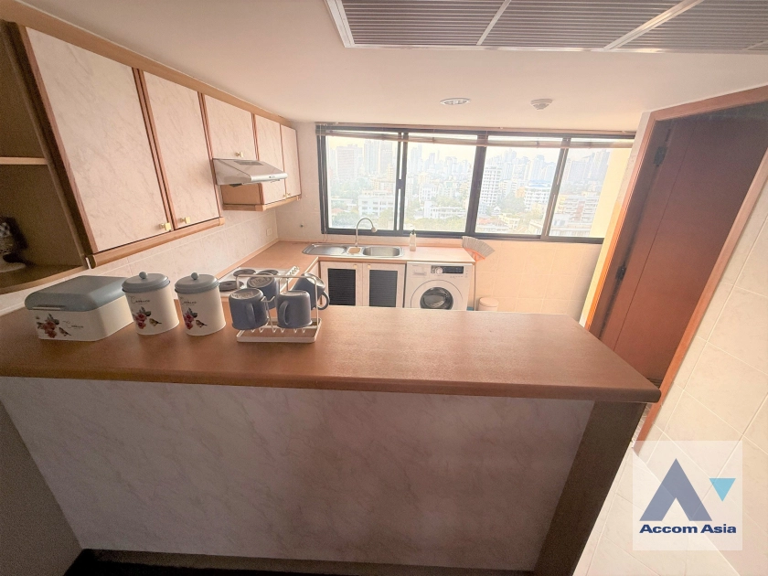 4  2 br Condominium For Rent in Sukhumvit ,Bangkok BTS Thong Lo at United Tower AA45303