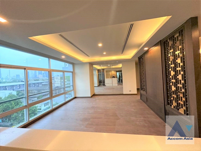 unit 3 Bedrooms  Apartment For Rent & Sale in Sathorn, Bangkok  near BRT Thanon Chan (AA45308)