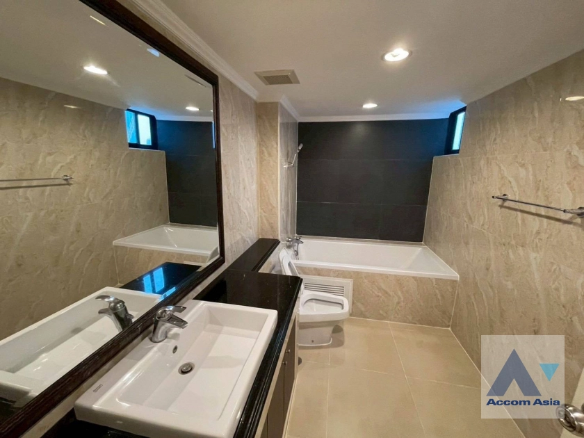 10  3 br Apartment For Rent in Sukhumvit ,Bangkok BTS Thong Lo at Luxury Quality Modern AA45309
