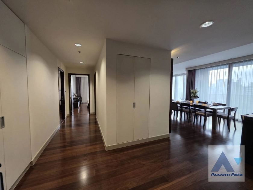 7  3 br Apartment For Rent in Sukhumvit ,Bangkok  at Modern Apartment AA45310