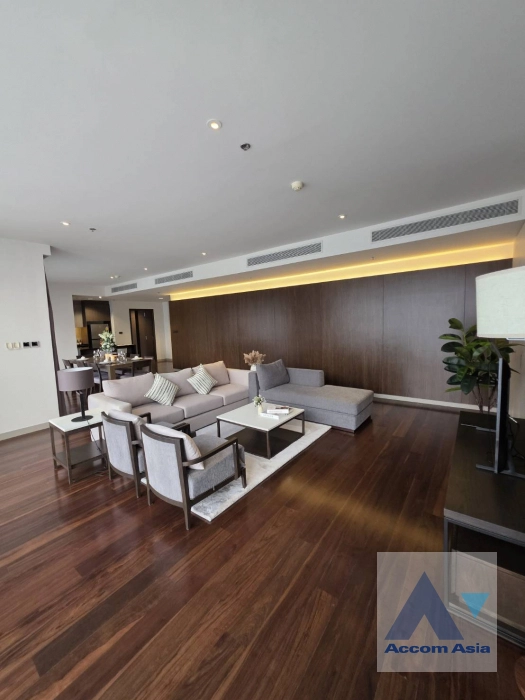 Modern Apartment Apartment  3 Bedroom for Rent   in Sukhumvit Bangkok