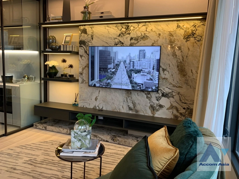 Newly renovated |  The Room Phayathai   Condominium  2 Bedroom for Rent BTS Phaya Thai in Phaholyothin Bangkok